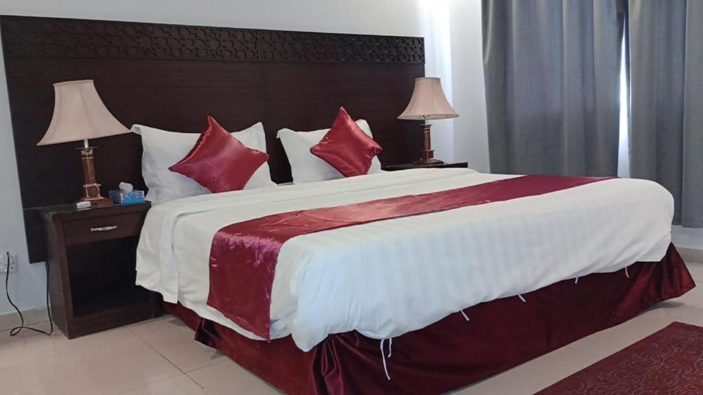 In Taibah Aparthotel Medina Luaran gambar