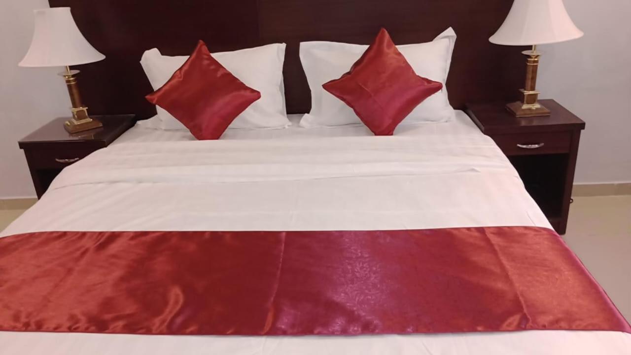 In Taibah Aparthotel Medina Luaran gambar